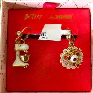 Betsy Johnson ear rings